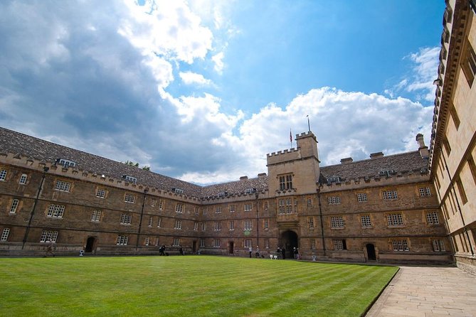 Oxford City and University Walking Small Group PUBLIC Tour - Bodleian Library Visit