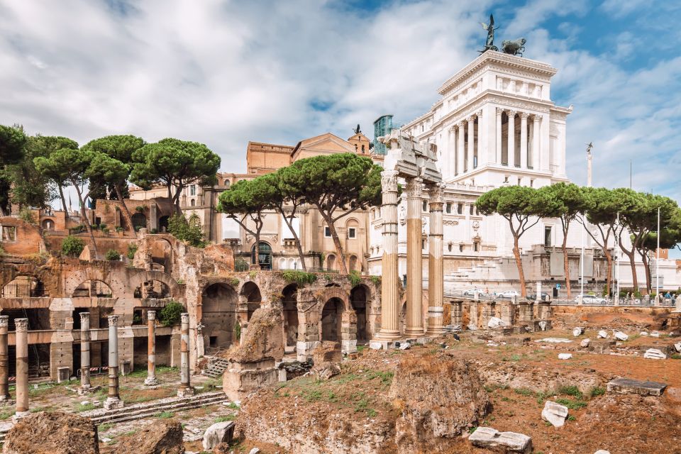 Palatine Hill and Roman Forum Tour With Fast-Track Entrance - The Triumphal Road of Centurions