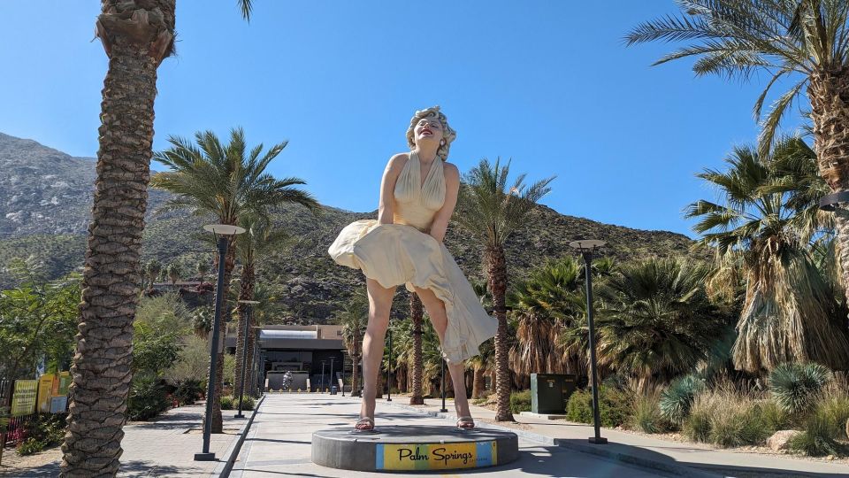 Palm Springs: Self-Guided Scavenger Hunt Walking Tour - Duration and Distance of Tour