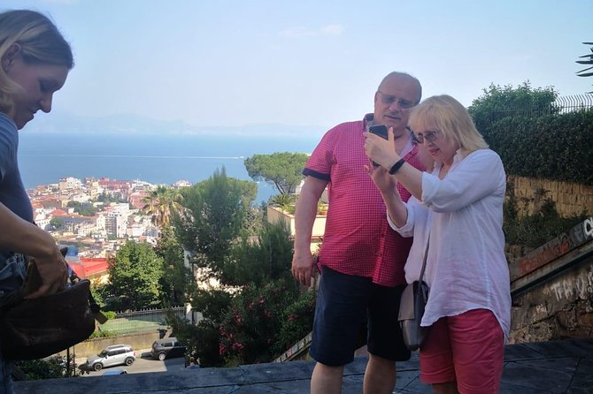 Panoramic Historical Walking Tour of Naples: Rich and Poor Areas - Encountering Diverse Streetscapes