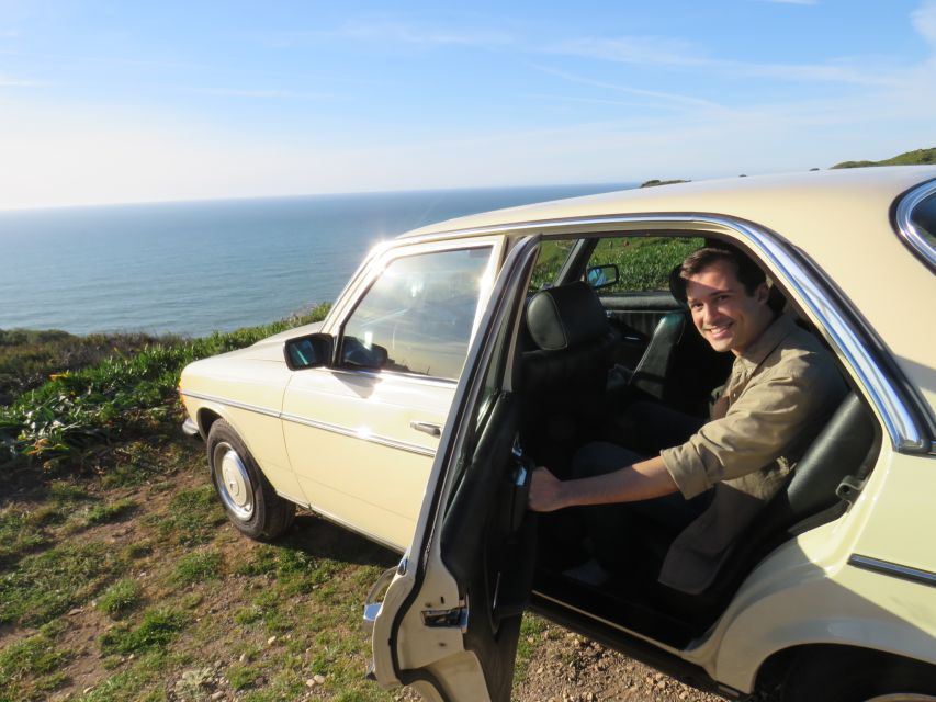 Pena Palace & Sintra- Private Tour in Classic Car/Van - Guided Tour Experience