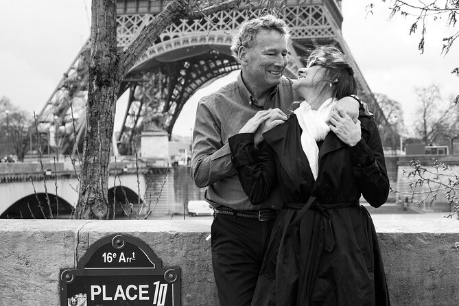 Photo Session in Paris - Photographer at the Eiffel Tower - Pricing and Packages