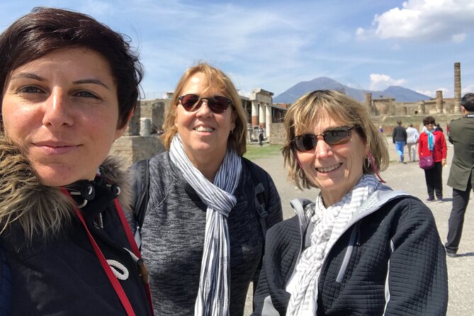 Pompeii Private Tour With an Archaeologist and Skip the Line - Language Options Available