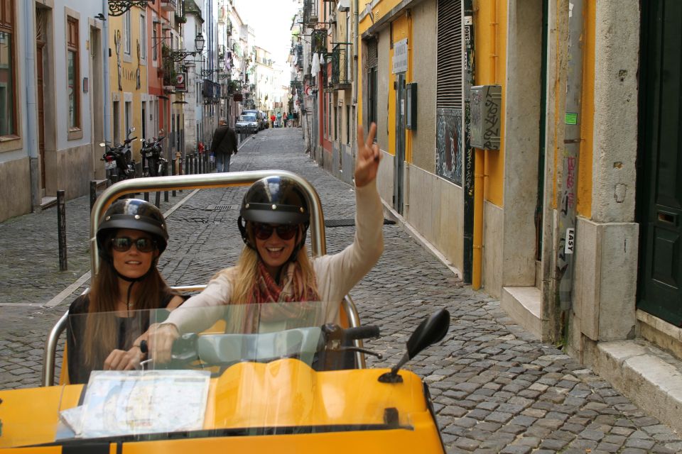 Porto: GPS Self-Guided GoCar City Exploration - Visiting the Lellos Bookshop