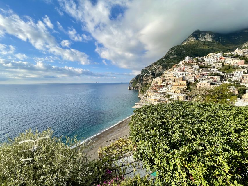 Positano: Old Town Walking Tour With Archaeologist Guide - Guide Expertise and Qualifications