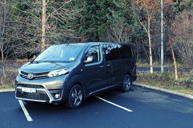 Private Keflavik Airport Transfer (Round Trip) - Booking Information