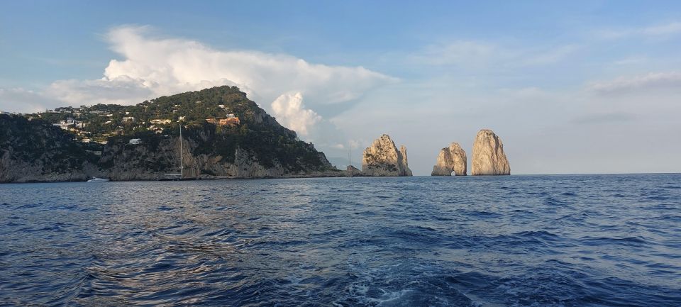 Private Tour of the Island of Capri by Classic Gozzo Boat 3H - Communication With the Guide