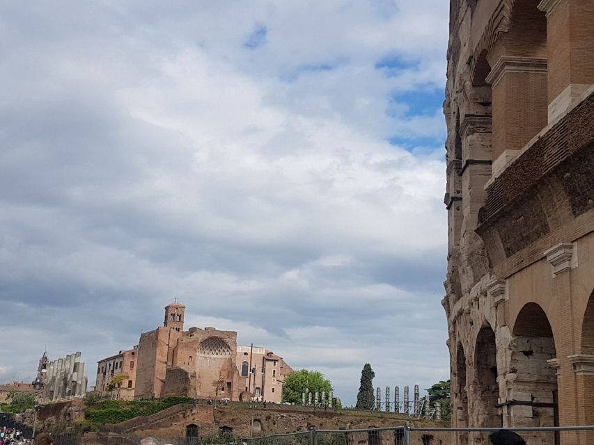 Rome: Ancient Rome and Colosseum Private Half-Day Tour - Discovering Capitoline Hill