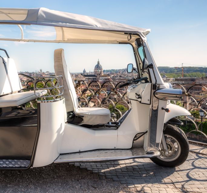 Rome: Private City Tour by Electric Tuk Tuk - Multilingual Tour Guides