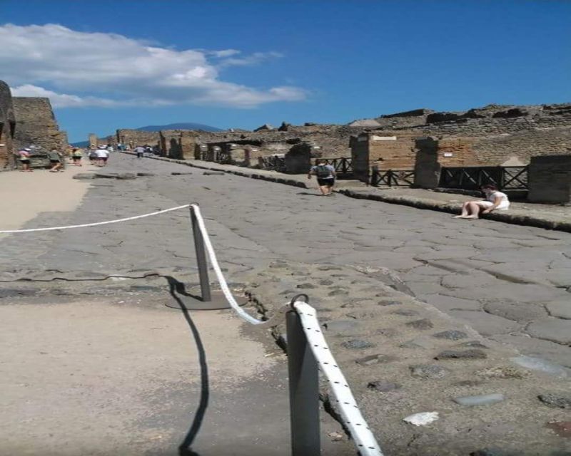 Rome: Private Guided Pompeii Ruins Tour With Hotel Transfer - Directions