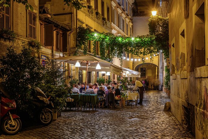 Rome: Trastevere Food Tour & Dinner in a Roman Villa - Group Size and Accessibility