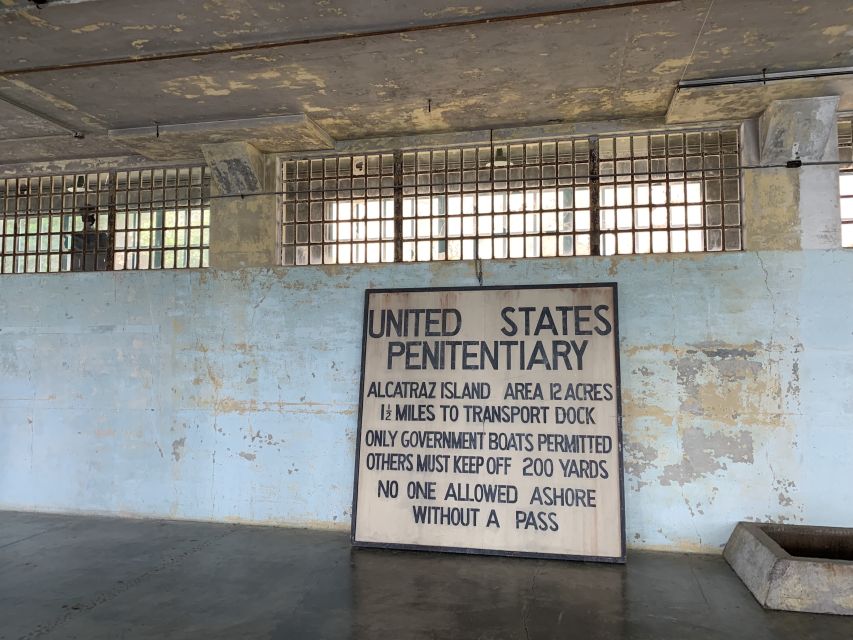 San Francisco: Alcatraz With San Francisco Bay Cruise - Prohibited Items