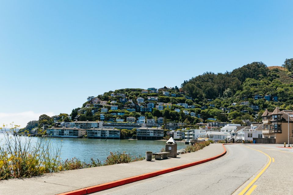 San Francisco: Muir Woods and Sausalito Small-Group Tour - Dining and Shopping in Sausalito