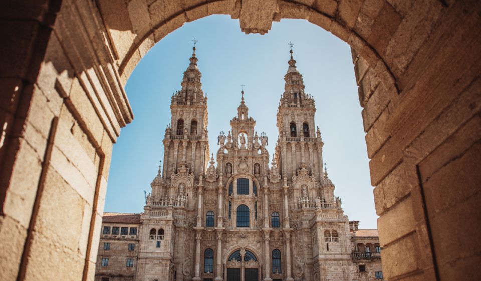 Santiago De Compostela Private 10- Hours Tour From Oporto - Exclusions