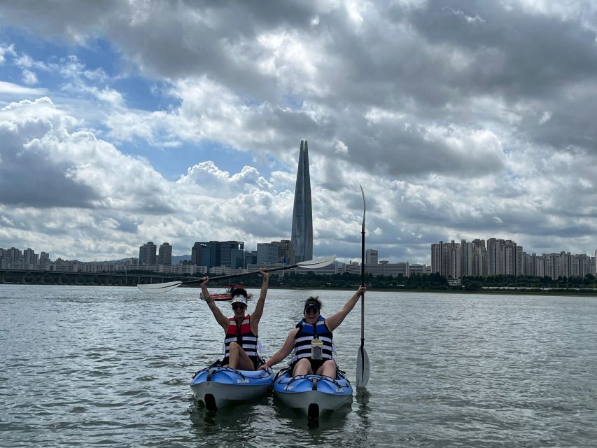 Seoul: Stand Up Paddle Board (SUP) & Kayak in Han River - Glimpse of Seoul Tower