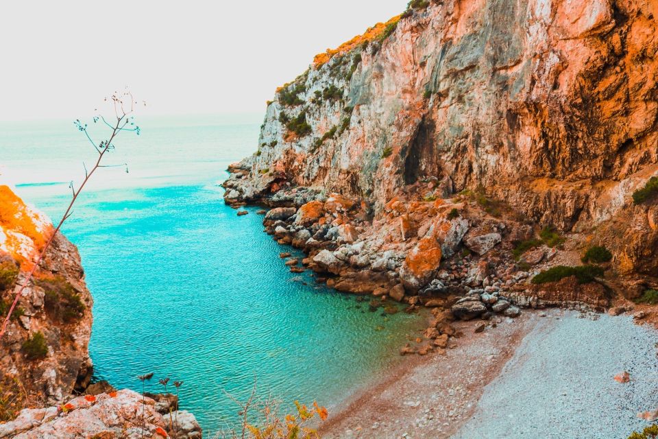 Sesimbra: Arrábida Natural Park Secret Beaches and Caves - Snorkeling and Relaxing