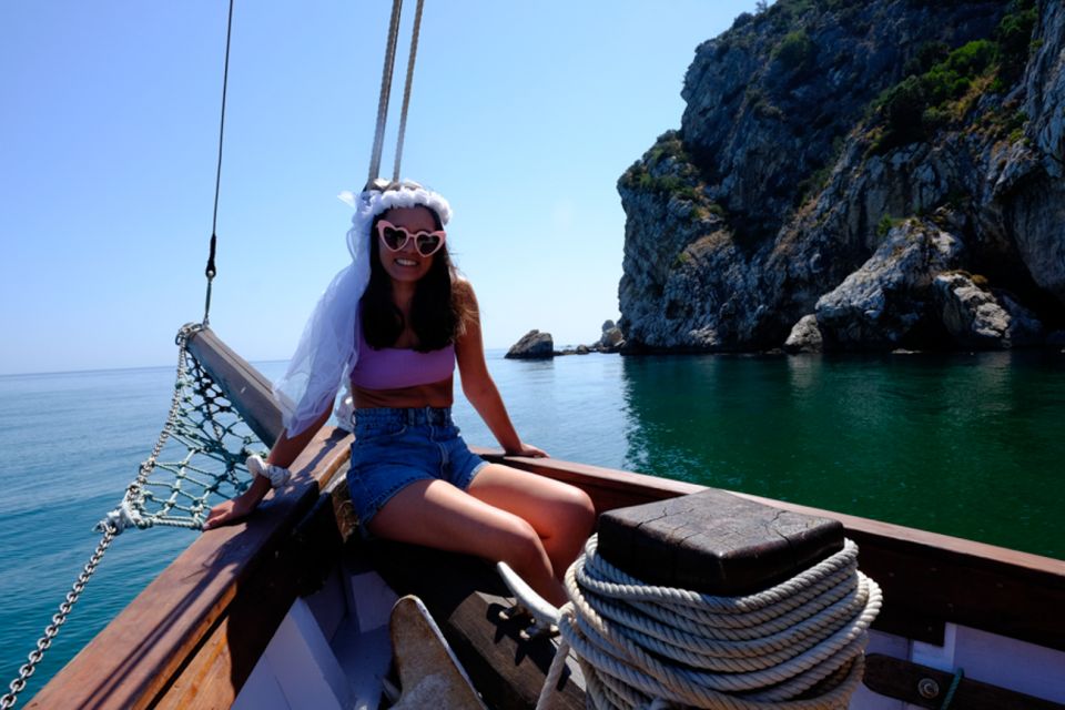 Sesimbra: Cliffs, Bays & Beaches Aboard a Traditional Boat - Unsuitable for Certain Guests