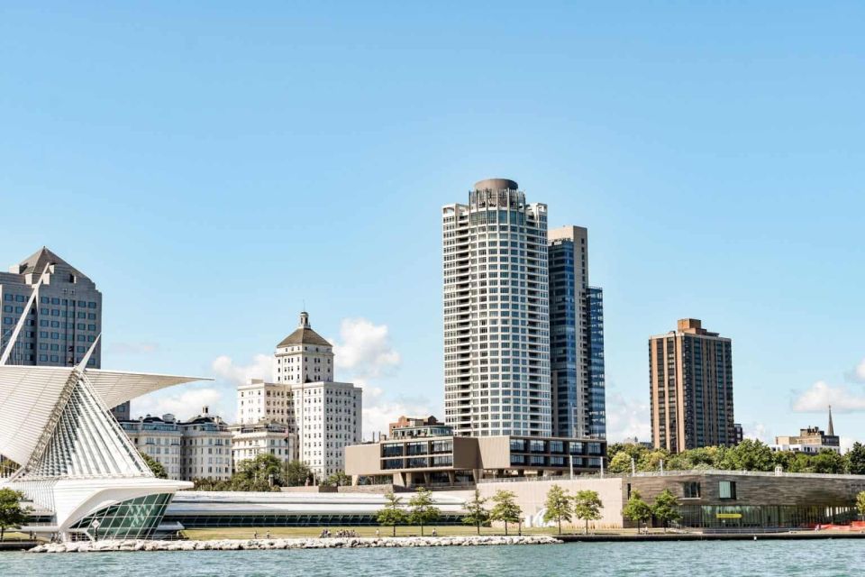 Sightseeing in Milwaukee – Walking Tour - Inclusions and Services Provided