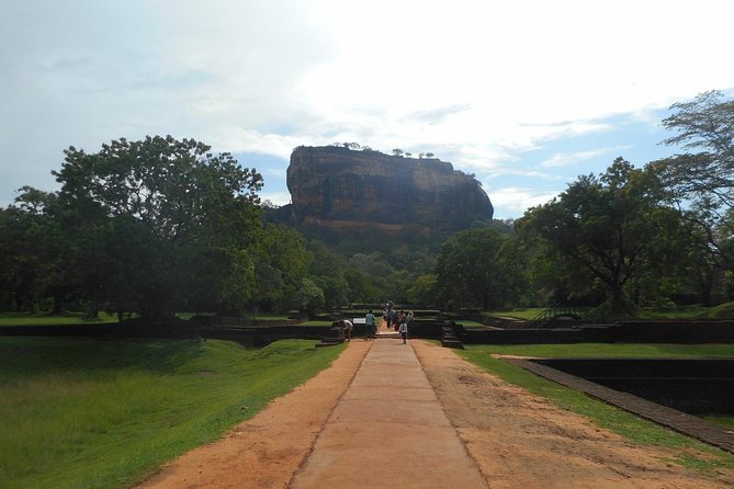 Sri Lanka Tour in 8 Days - Blue Badge Guide Services