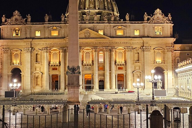 St. Peters Basilica & Dome Tour With Professional Art Historian - About the Guide