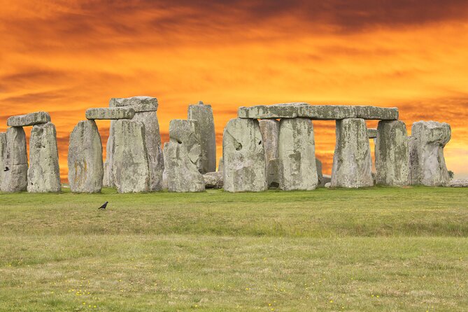 Stonehenge Inner Circle and Bath Tour With Dinner - Tour Accessibility