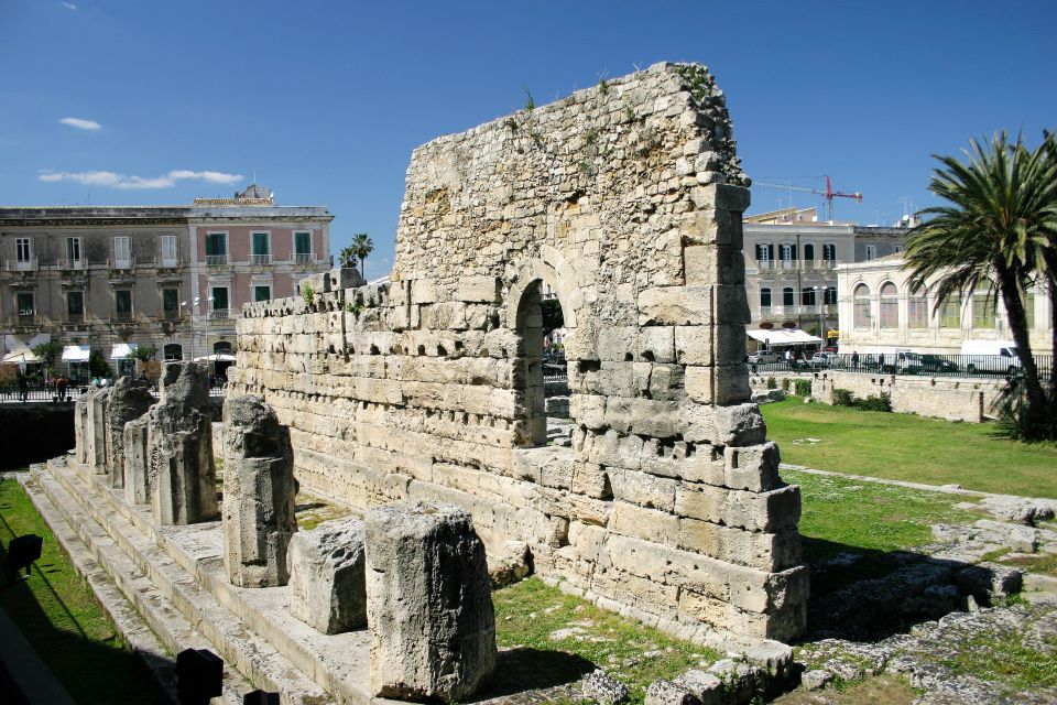 Syracuse: Ortigia Private Walking Tour - Language Availability