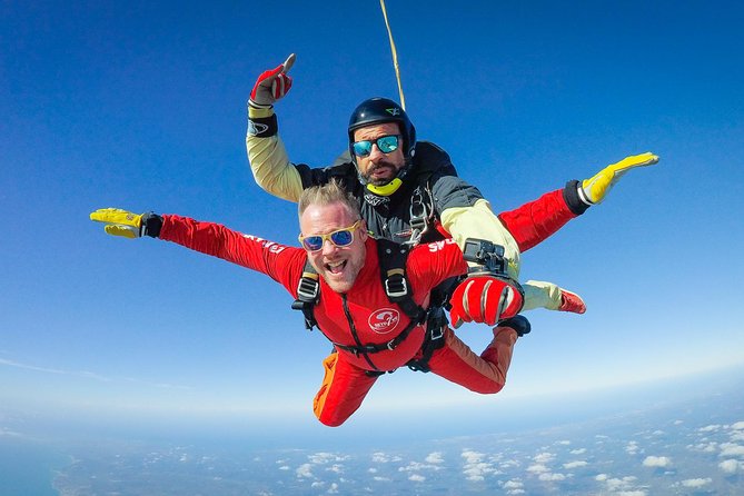 Tandem Skydiving — 30 Min From Albufeira - Inclusions and Meeting Details
