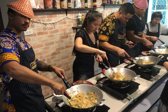 Tingly Thai Cooking School Evening Class - Cancellation and Accessibility