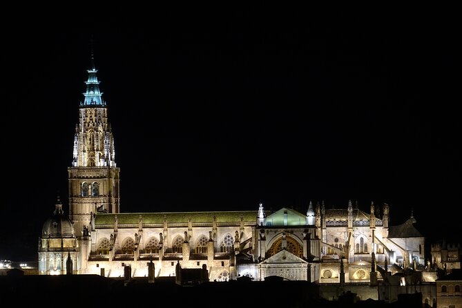 Toledo Private Walking Tour With Professional Local Guide - Tour Duration and Pace