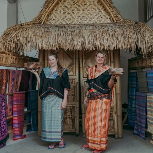 Tur Lombok Traditional Village (Sade and Sukarare) - Exploring Sukarara Weaving Village