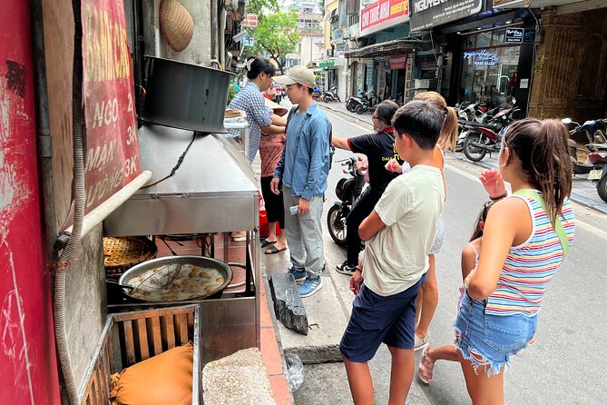 Vegan Street Food & Stories of Hanoi - Indulging in Hanois Vegan Delicacies