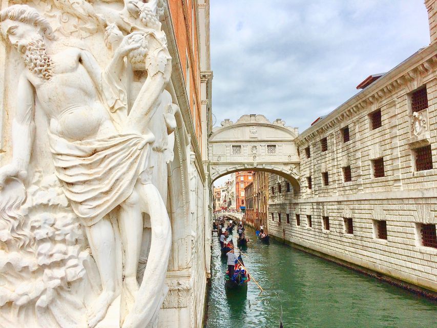 Venice: Basilica and Doges Palace Tour With Gondola Ride - Meeting Point Location