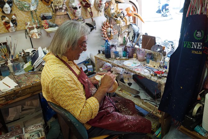 Venice Carnival Mask-Making Class in Venice, Italy - Class Duration and Capacity