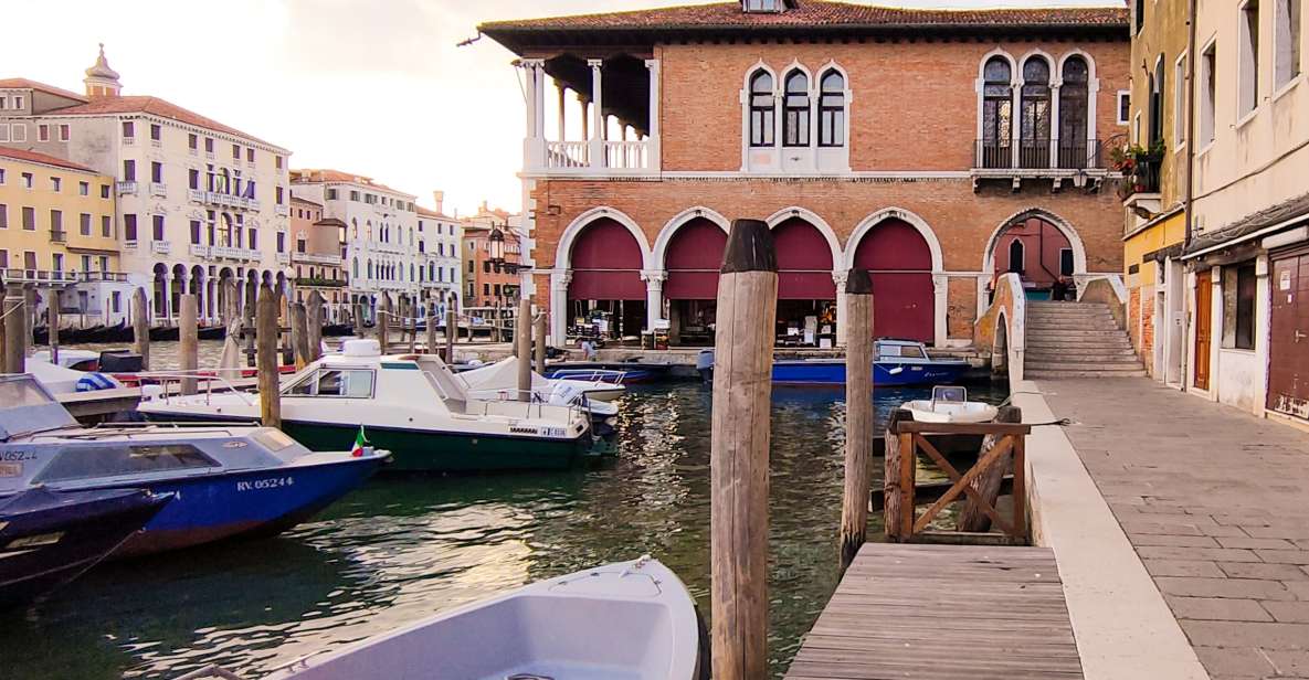 Venice: Hidden Corners Rialto Market - Food Tastings and Accommodations