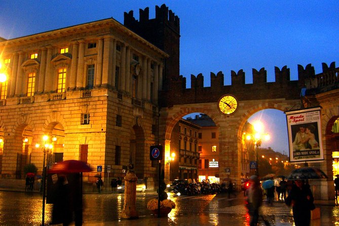 Verona Moonlight Walking Tour - Tour Group Size