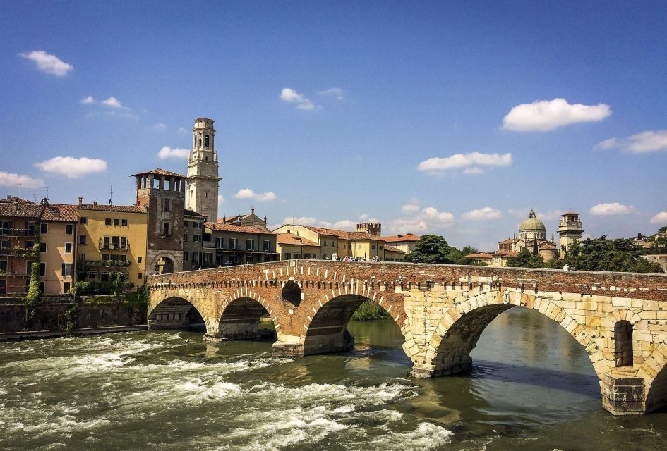 Verona - Private Guided Walking Tour - Scaling the Torre Dei Lamberti Tower