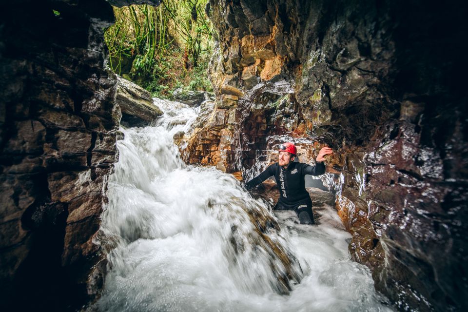 Waitomo Caves Black Abyss Ultimate Caving Experience - Inclusions and Equipment Provided