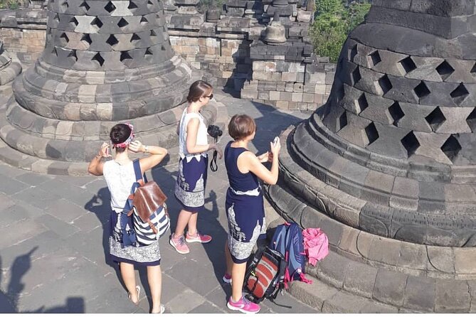 Yogyakarta: Borobudur Climb to the Top and Prambanan Privat Tour - Booking and Cancellation Policy