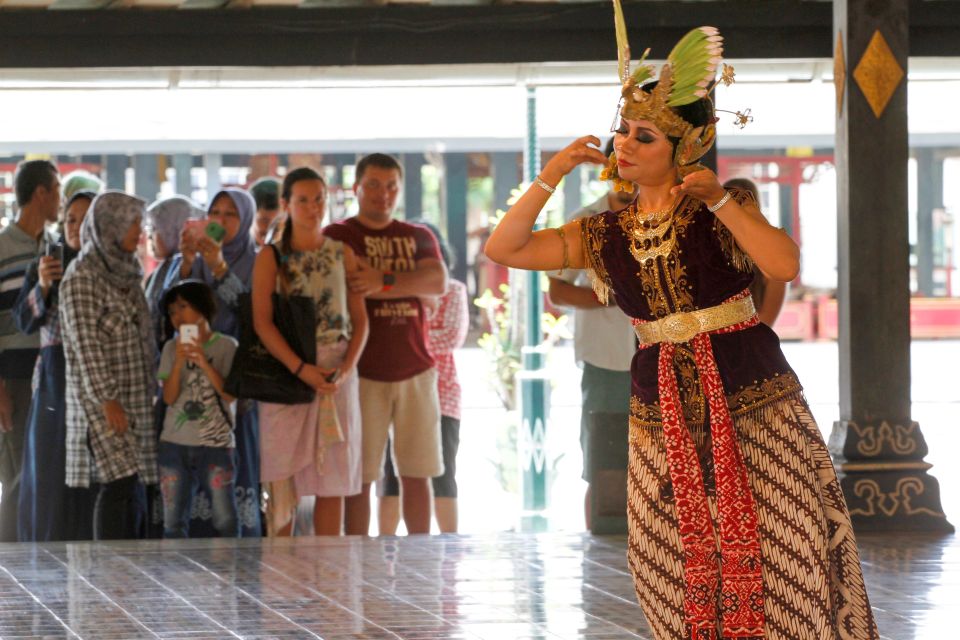 Yogyakarta: Palace, Water Castle & UNESCO Temple Guided Tour - Included and Excluded Aspects