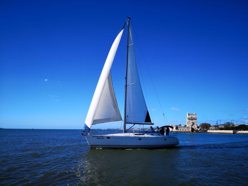 1 Hour Private - Lisbon: Sailing Tour With Wine and History - Historical Monuments and Sites