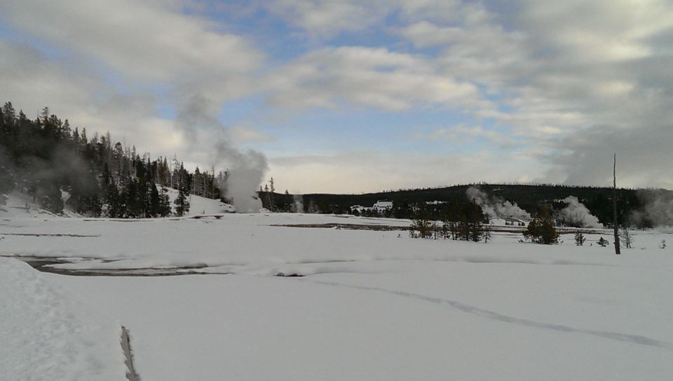 9-Day Winter Yellowstone Tour With Southern Utah and Arizona - Group Size