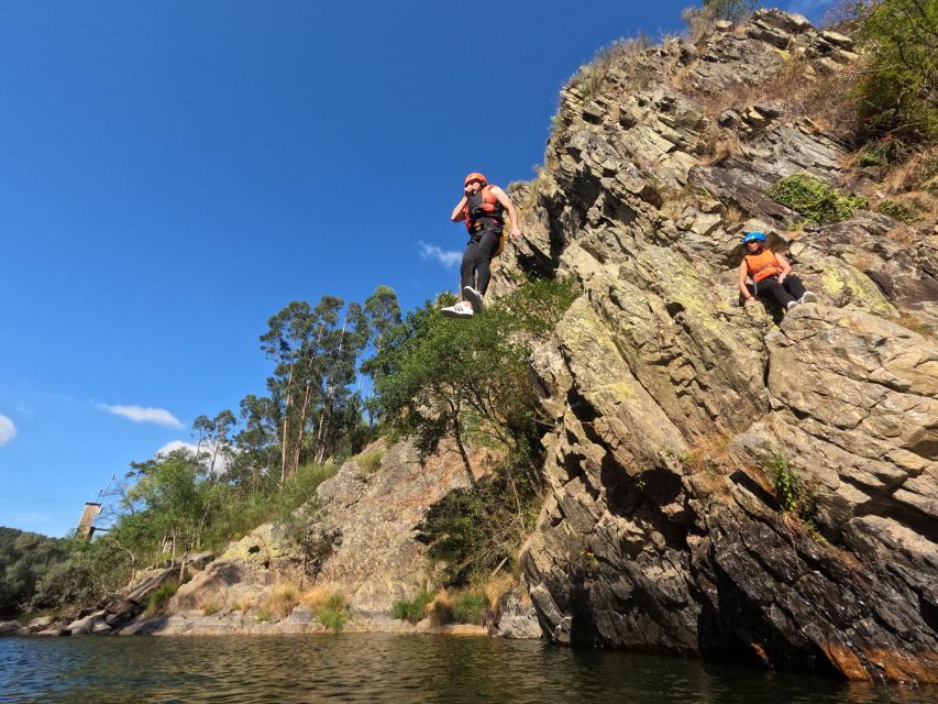 Alvarenga: 3-Hour Rafting Journey at Paiva River - Included Amenities