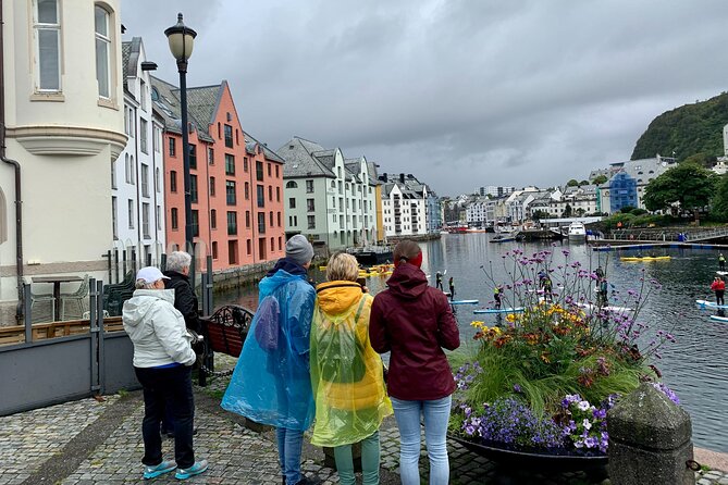 Amazing City Walk in Alesund - Accessibility and Transportation Details