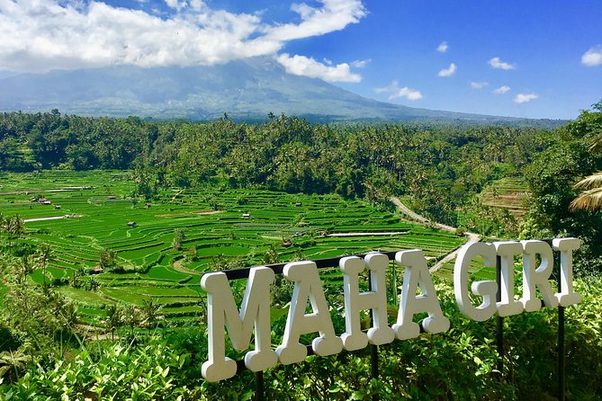 Bali Instagram Tour - Lempuyang Bali Gate of Heaven - Personalized Attention
