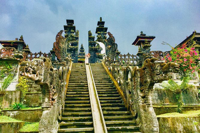 Bali Waterfalls and Temples Tour - Physical Requirements