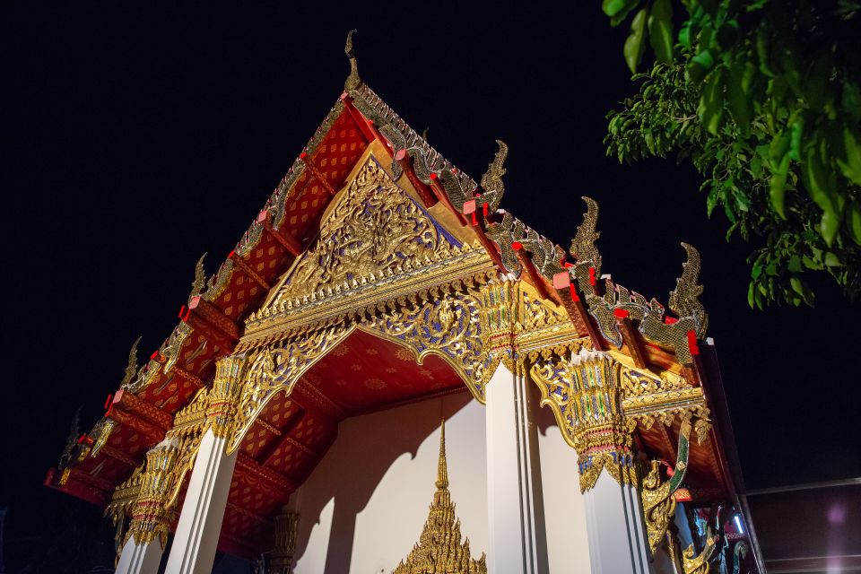 Bangkok: Markets, Temples and Food Night Tour by Tuk Tuk - Local Cuisine and Desserts