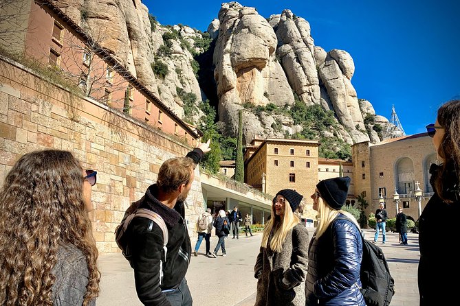 Barcelona to Montserrat: Guided Tour & Return Bus Transfers - Transportation Details