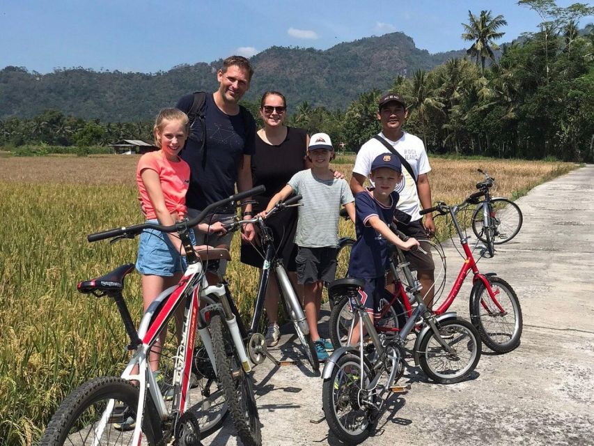 Borobudur Village Cycling and Temple Tour With Transfer - Hotel Pickup and Drop-off