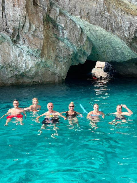 Capri: Highlights Tour & Snorkeling Experience (Half Day) - Tour Availability