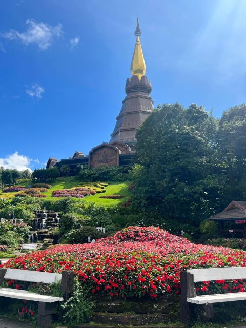 Chiang Mai: Doi Inthanon Park and Pha Dok Siew Trail Trek - Kings and Queens Pagodas